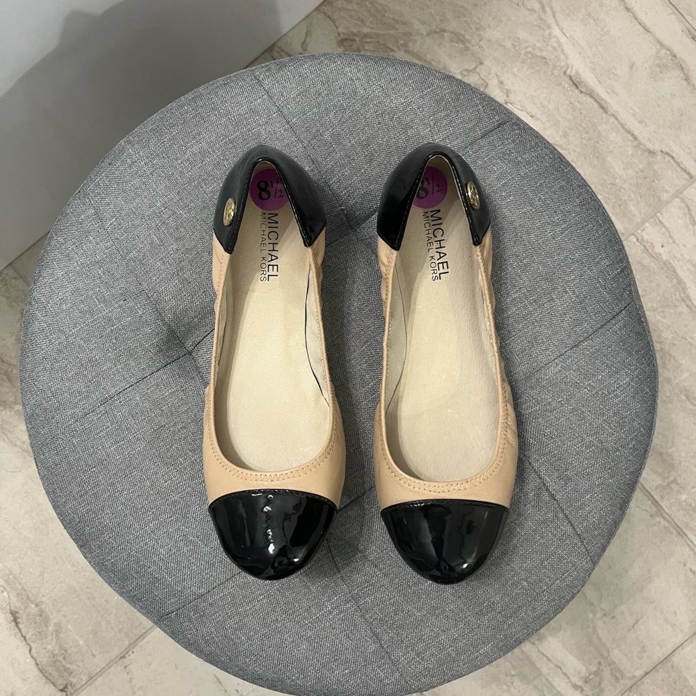 Brand New Michael Kors Patent Leather/Leather Flats